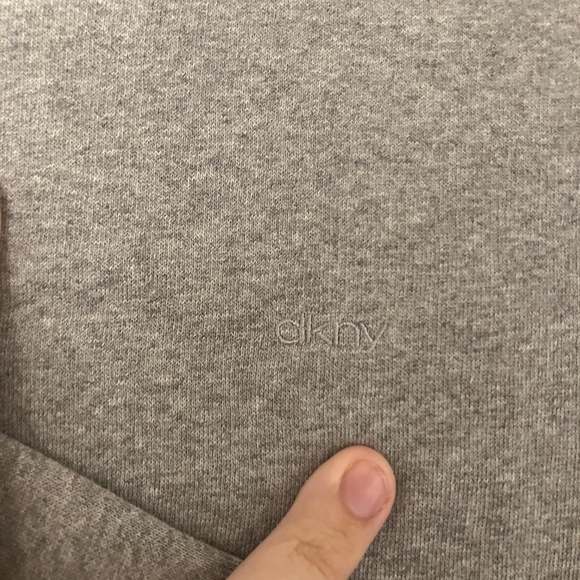 NWT DKNY Sweatshirt Mens Fleece Crewneck Sleeve Zip Pocket $79 size 3X - Picture 3 of 5